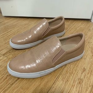 KneaBron Slip on shoes, comfy and dressier
